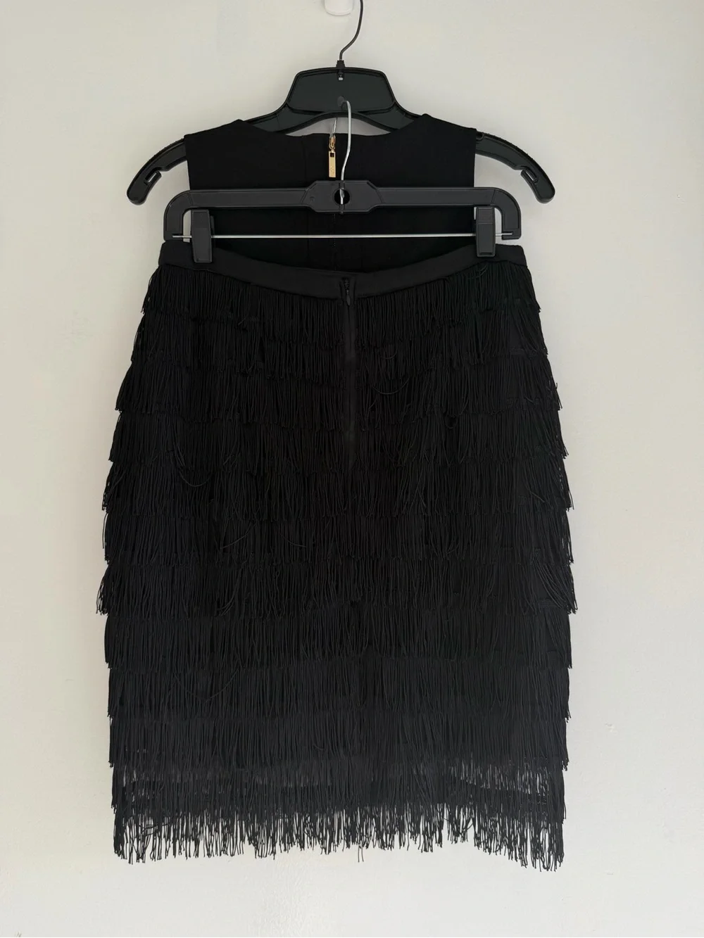 Eliza J Black Fringe Sleeveless Top and Skirt Two Piece Set Size 6 8578